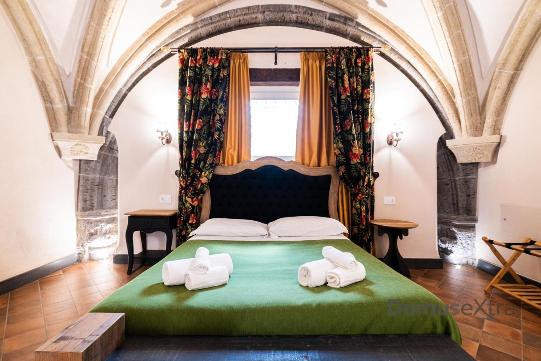 Piazza San Domenico Suite By Domusextra Neapel Exteriör bild
